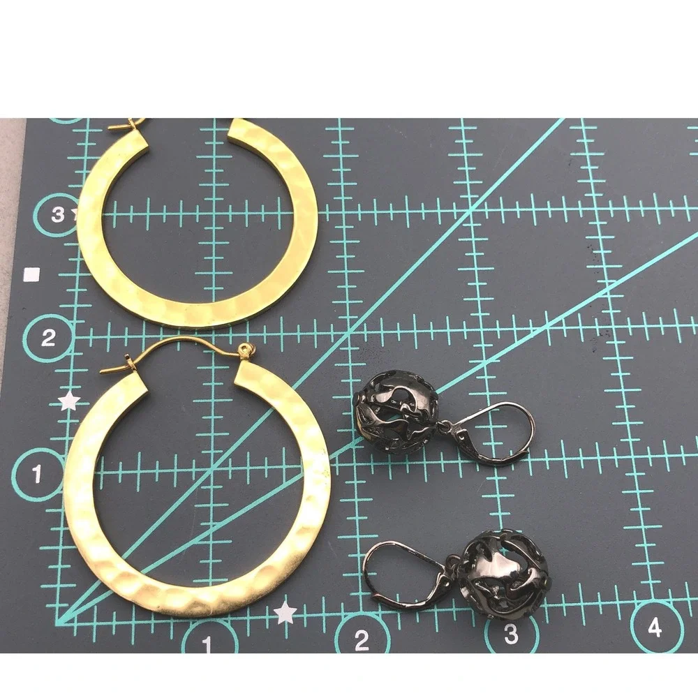 Earrings Lot Gold Tone Hammered Hoops Gunmetal Silver‎ Tone Filigree Ball Drops